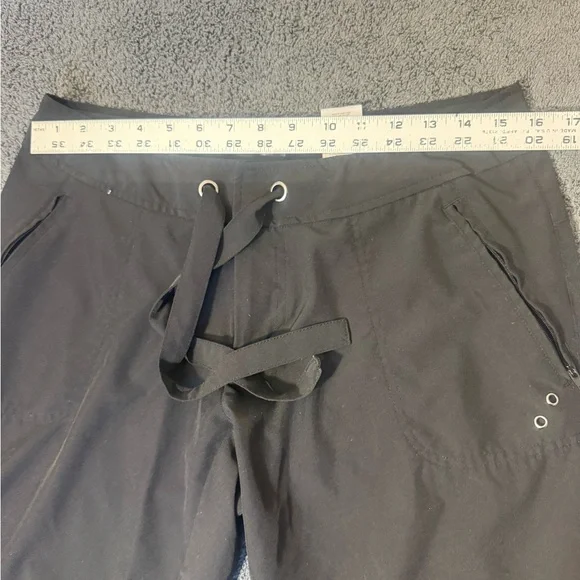 Free Country Black Drawstring Athletic Shorts- Size M (8/10) - Picture 4 of 6